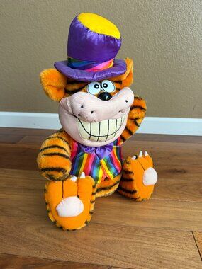 Vintage 1997 Play By Play Garfield Cheshire Cat Plush 16” Rainbow Vest